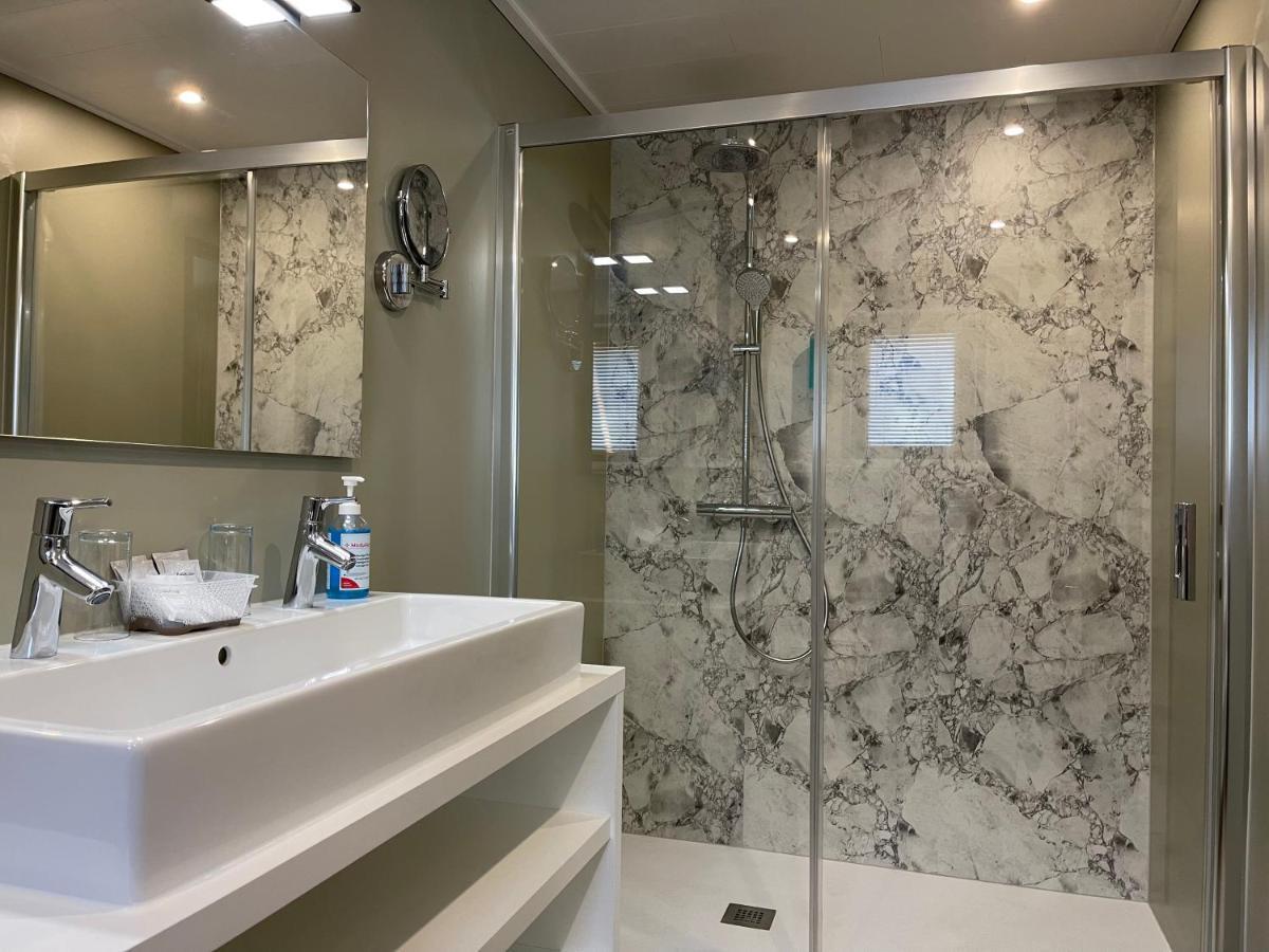 ווסטנדה Villa Hotel (Adults Only) מראה חיצוני תמונה