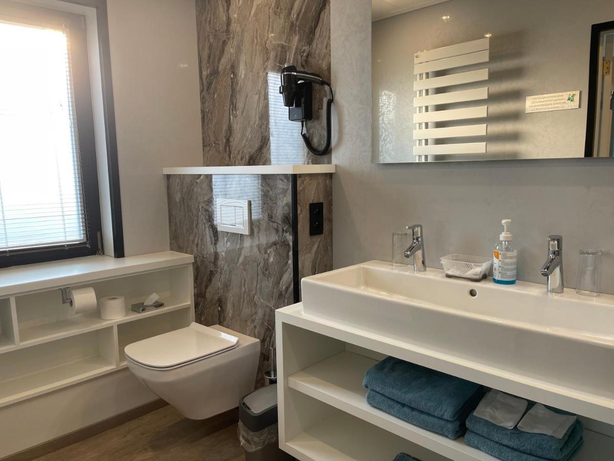 ווסטנדה Villa Hotel (Adults Only) מראה חיצוני תמונה